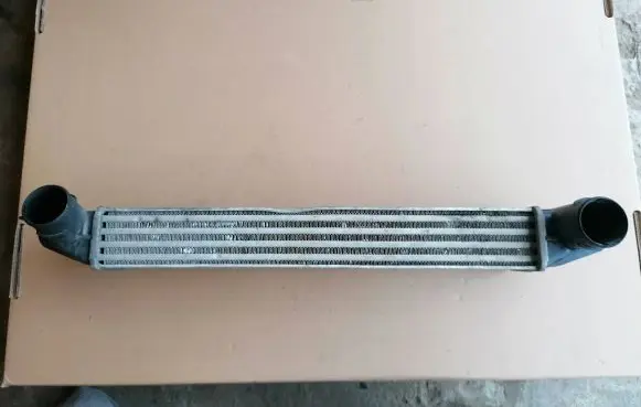 Mercedes-Benz A W169 Intercooler radiator A1695000000 Q04G0976