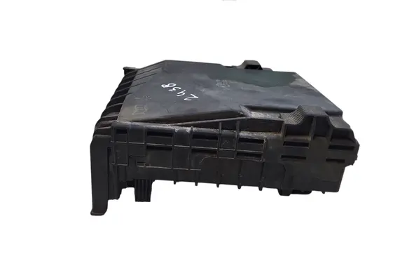 Volkswagen e-Golf Fuse module 1K0937125D 1K0937132F