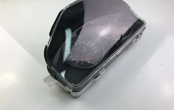 Volvo V50 Speedometer (instrument cluster) 31254775