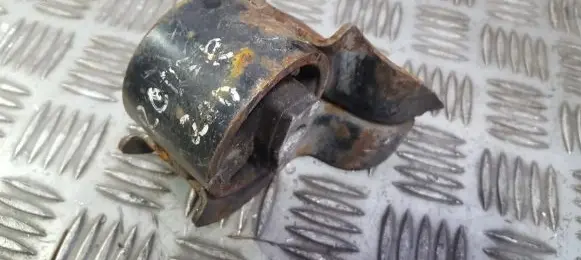 Rover 214 - 216 - 220 Engine mount bracket 