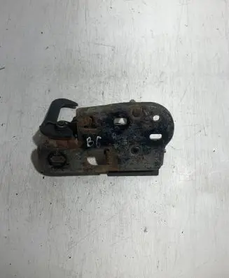 Volkswagen PASSAT B6 Engine bonnet/hood lock/latch loop/hook 3C0823480