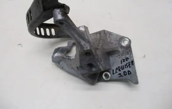 Toyota Land Cruiser (J120) Other engine bay part
