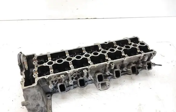 BMW 3 E90 E91 Engine head 7792753