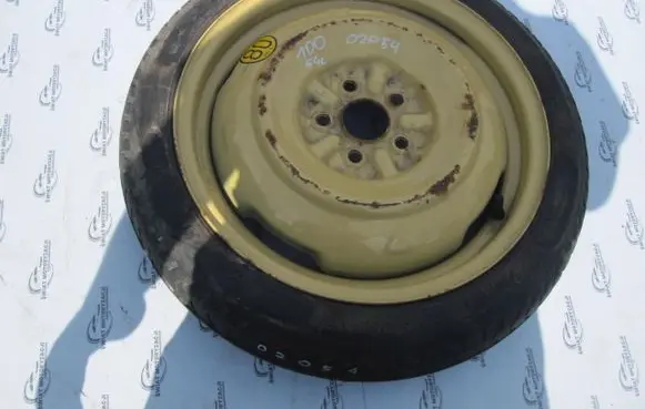 Toyota Avensis T250 R15 spare wheel 