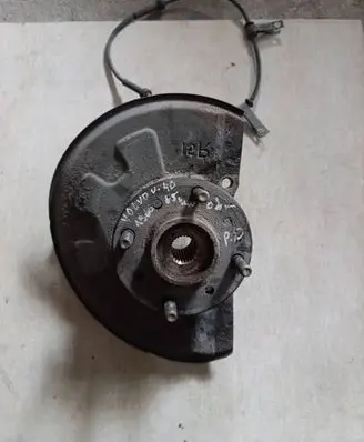 Volvo S40, V40 Front wheel hub