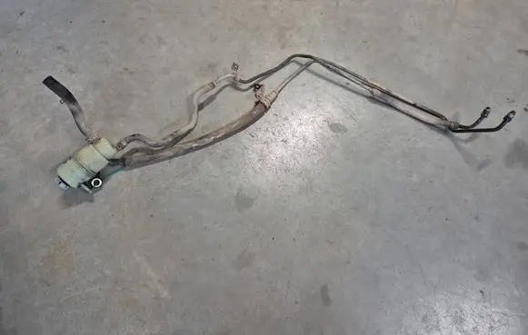 Mitsubishi L200 Power steering hose/pipe/line 