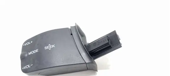 Ford Focus C-MAX Sound control switch 758709