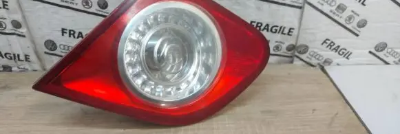 Volkswagen PASSAT B6 Tailgate rear/tail lights 273002