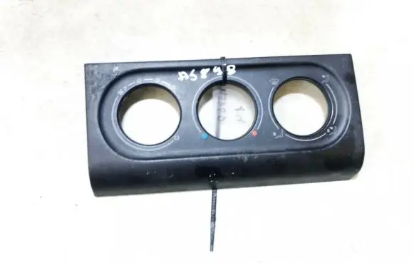 Volkswagen PASSAT B4 Climate control unit 3a1819075