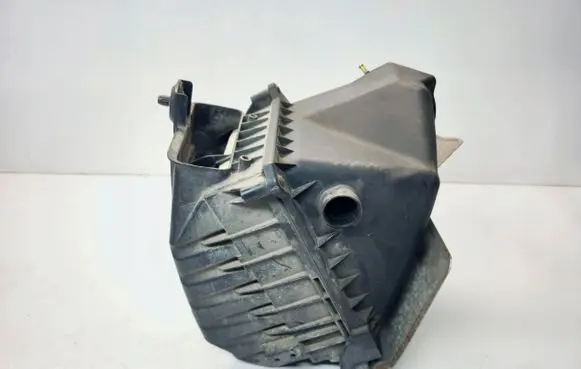 Audi A4 S4 B6 8E 8H Air filter box cover 06B133835BKOK