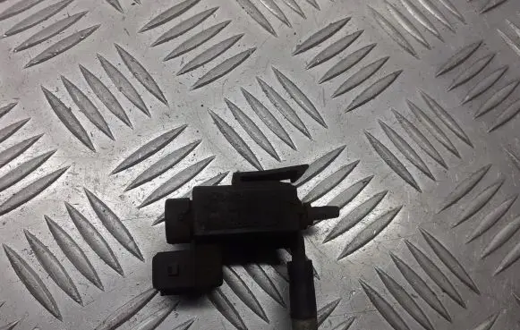 Ford Focus Valve vacuum 