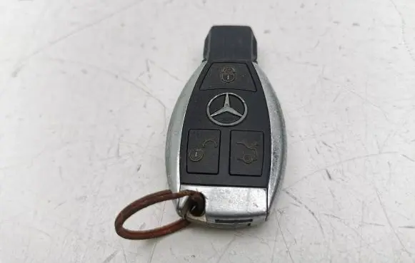 Mercedes-Benz ML W164 Ignition key/card 