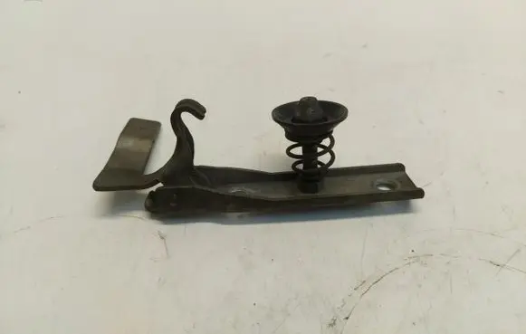 Mercedes-Benz Sprinter W907 W910 Engine bonnet/hood lock/latch loop/hook A9107500200