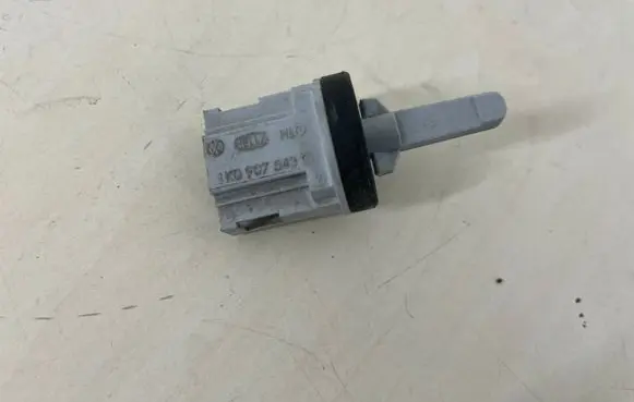 Volkswagen Golf VI Interior temperature sensor 1K0907543G