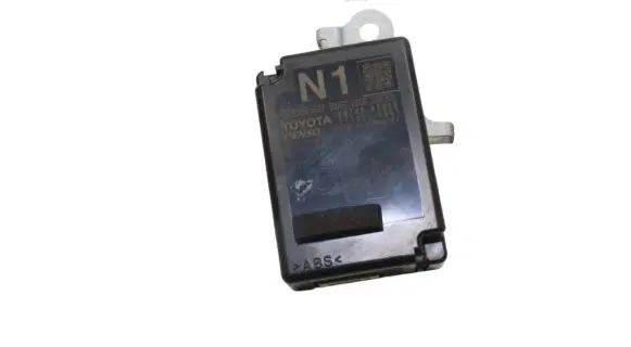 Toyota Prius (XW50) Other devices 8974047010 2713006561