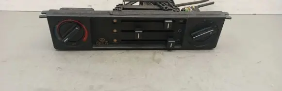 BMW 5 E28 Climate control unit 1373189 1375098 1375097