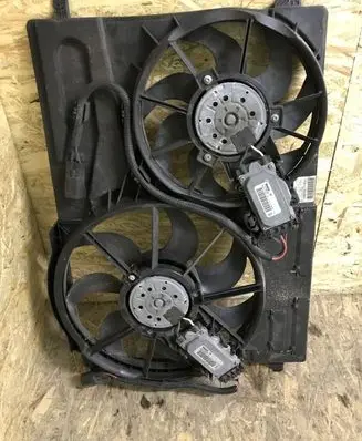 Volvo S80 Radiator cooling fan shroud