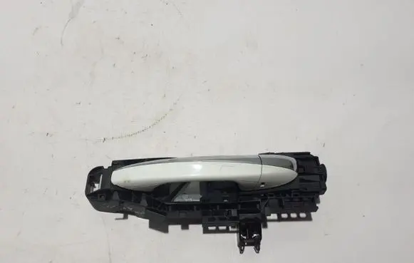 Mercedes-Benz GLA H247 Front door exterior handle