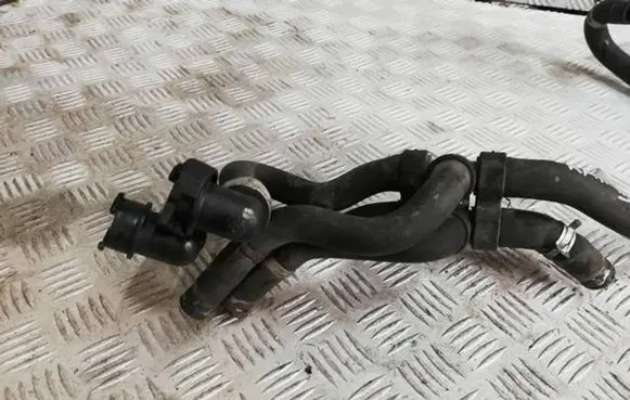 Renault Kangoo II Engine coolant pipe/hose