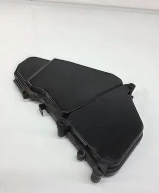 Volkswagen Touareg II Fuse box cover 7L0937576B