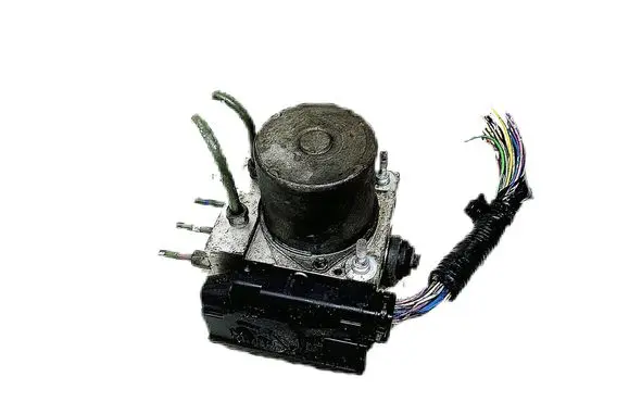 Toyota Avensis T270 ABS Pump 44540-05070