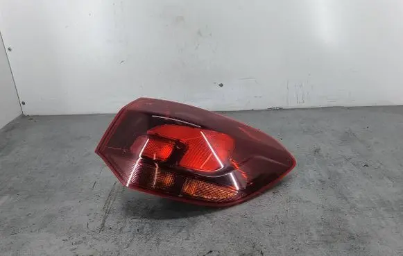 Rear/tail lights