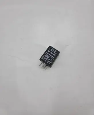 Audi A4 S4 B5 8D Other relay 8L0955535