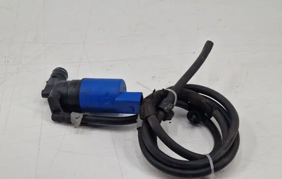 Jaguar XE Windscreen/windshield washer pump AV6113K082AA