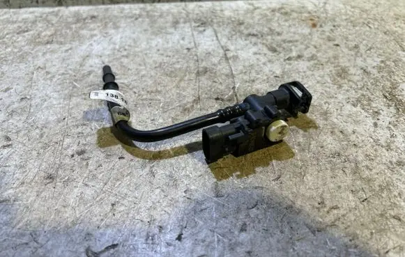 Dodge Challenger Fuel level sensor 04593949AB