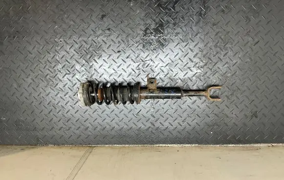 BMW 6 F06 Gran coupe Front shock absorber with coil spring 6860748