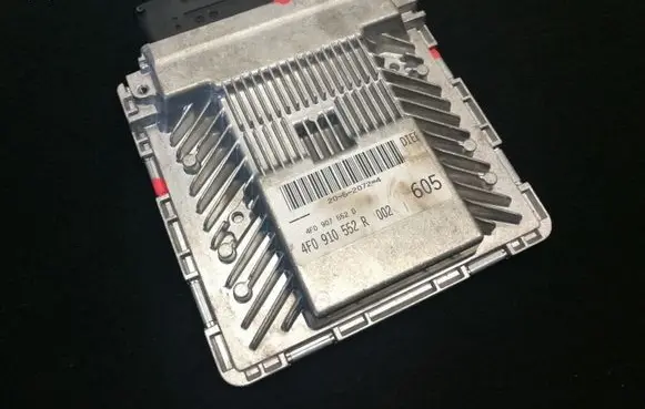 Audi A6 S6 C6 4F Engine control unit/module 4F0907552D