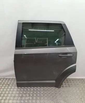 Fiat Freemont Rear door
