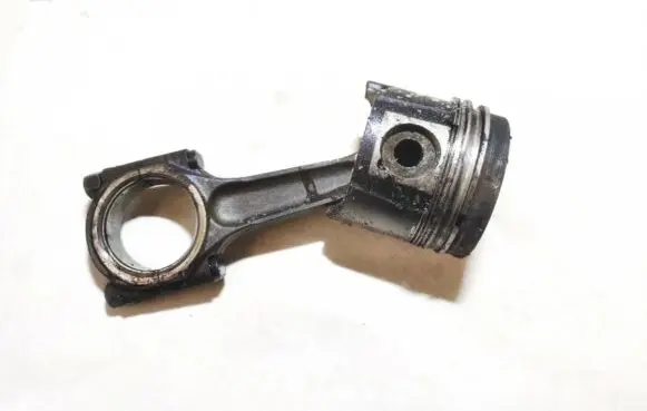 Citroen Xantia Piston with connecting rod