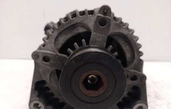 Volvo V50 Generator/alternator 3M5T10300YD 30795423 1042103523