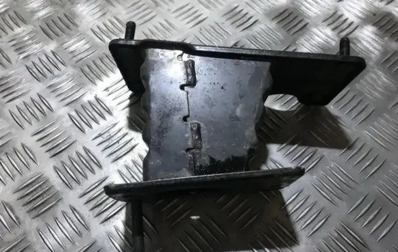 KIA Ceed Front bumper mounting bracket