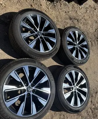 Renault Austral R12 alloy rim 403004862R