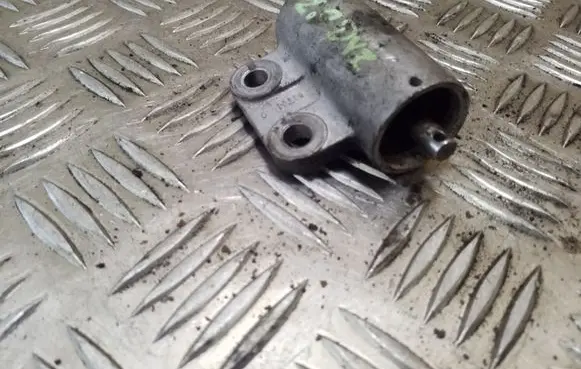 Toyota RAV 4 (XA20) Timing belt tensioner 