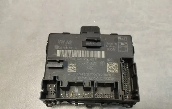 Volkswagen Touran III Door control unit/module 5Q0959593M P10537443