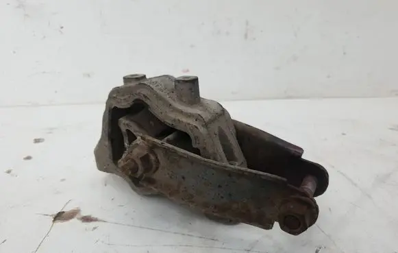 Volvo XC70 Engine mounting bracket TR807CM10 KJS13