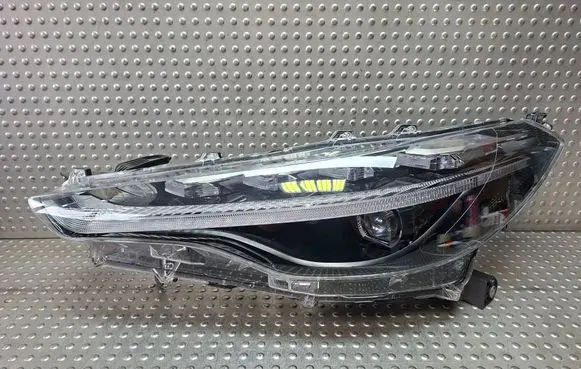 Toyota Corolla Cross Headlight/headlamp S27730623