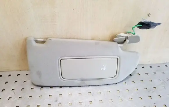 Volvo XC70 Sun visor