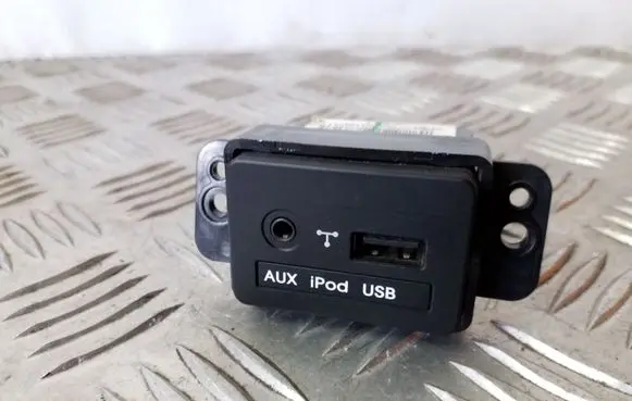 KIA Sorento AUX in-socket connector 961202P000