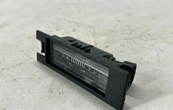 Chevrolet Camaro Number plate light 13251936