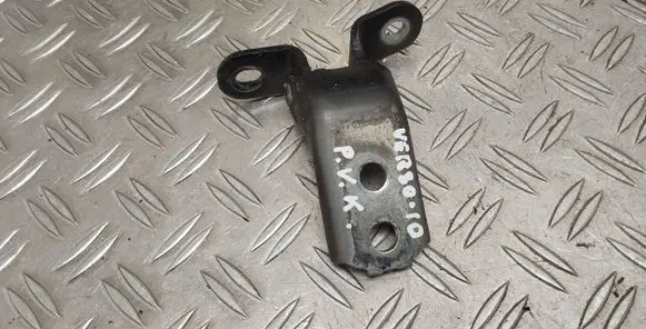 Toyota Verso Front door upper hinge 