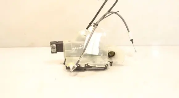Opel Combo E Sliding door lock S3M16943584