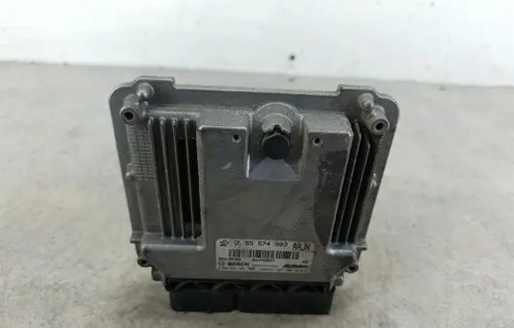 Opel Insignia A Engine control unit/module ECU 5557490355573560