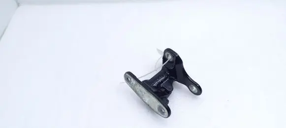 Mercedes-Benz B W246 W242 Front door lower hinge 