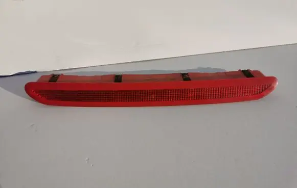 Volkswagen Golf V Third/center stoplight