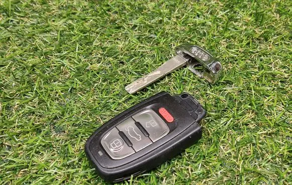 Ignition key/card