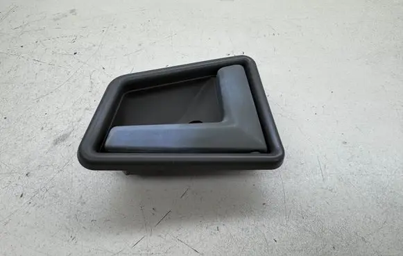 Suzuki Vitara (ET/TA) Front door interior handle 